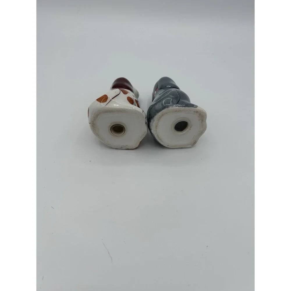 Vtg. Dogs Salt & Pepper Shaker Set Spice Up Your Food With these Cute‎ Doggies
